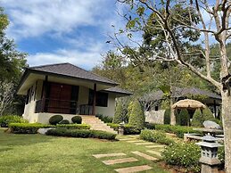 Khaokhab Lodge
