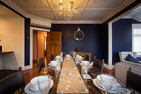 Harold House