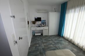 Larimar Boutique Hotel