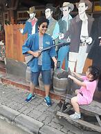 WE Pakchong Hostel