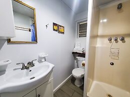 Placencia Villas