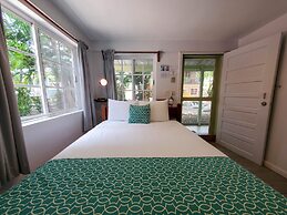 Placencia Villas
