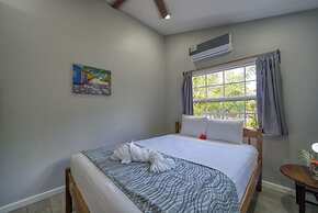 Placencia Villas