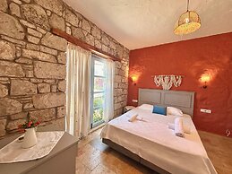 Dört Mevsim Alaçatı Otel