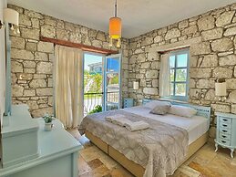 Dört Mevsim Alaçatı Otel