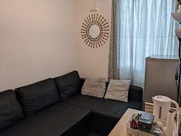 TravelStop #London-Ealing