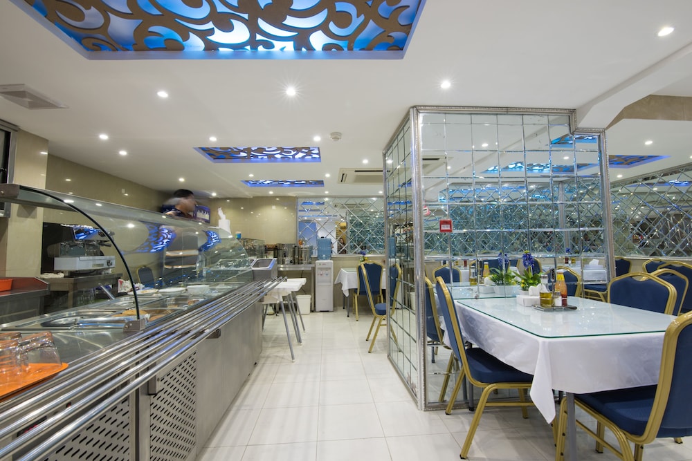 Victoria Hotel
