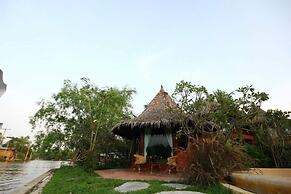 Amphawa Club
