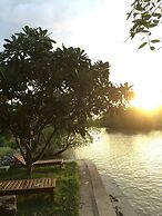 Amphawa Club