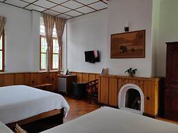 Hillock Villa