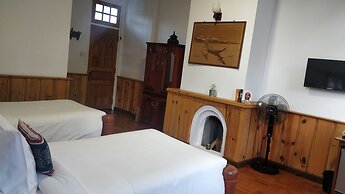 Hillock Villa