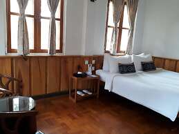 Hillock Villa