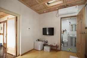 The Hanok