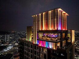 Oakwood hotel & Residence Sri Racha