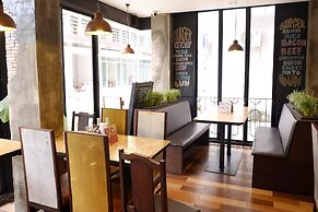 Arcadia Maephim Serviced Apartment