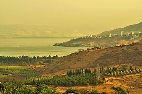 Ayelet Ahavim Hotel