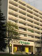 Tourist Hotel