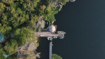 Wag Hill Lodge