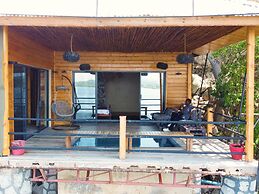 Wag Hill Lodge
