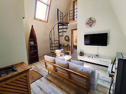 Wag Hill Lodge