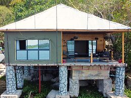 Wag Hill Lodge