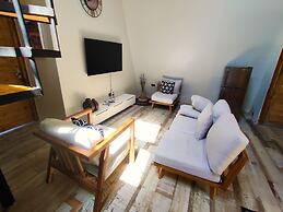 Wag Hill Lodge