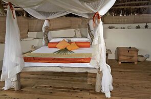 H12 Delta Dunes Lodge
