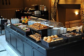 Flanders Hotel