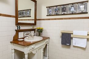 Miriams Cottage