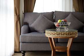 9 Suite Luxury Boutique Hotel
