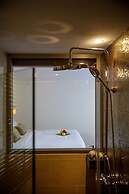 9 Suite Luxury Boutique Hotel