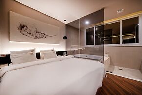 2 Heaven Hotel Seogu