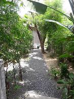 B Happy Resort