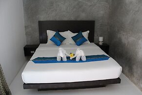 B Happy Resort