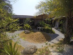 B Happy Resort