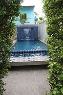 B Happy Resort