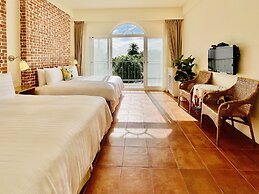 Spoondrift Hostal