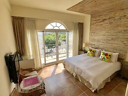 Spoondrift Hostal