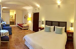 Spoondrift Hostal