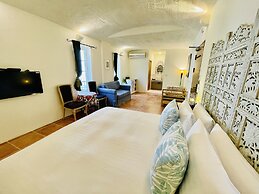 Spoondrift Hostal