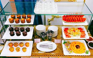 Tuyet Son Hotel