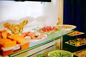 Tuyet Son Hotel