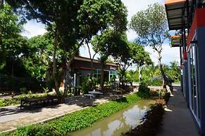 Meephawa Resort