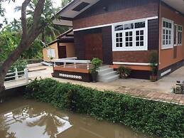 Meephawa Resort