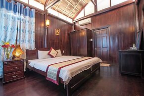 Hung Vuong Resort