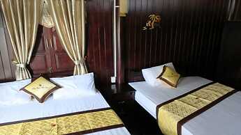 Hung Vuong Resort