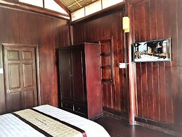 Hung Vuong Resort