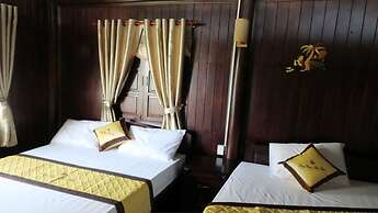 Hung Vuong Resort