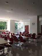I&M Hotel Billiard