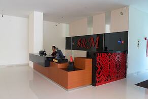 I&M Hotel Billiard
